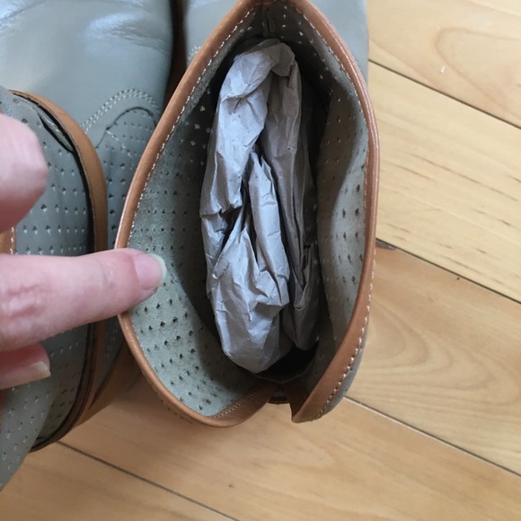 Soft leather gorgeous booties - Picture 9 of 16